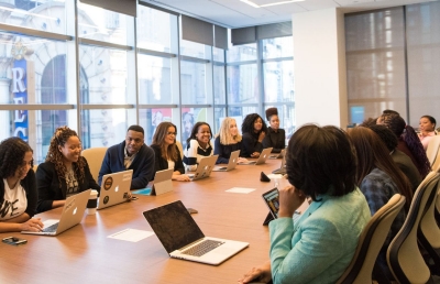 reverse mentoring and group mentoring - 1