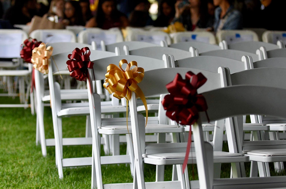 Woods-D-Ceremony-grads-seats-1000x660