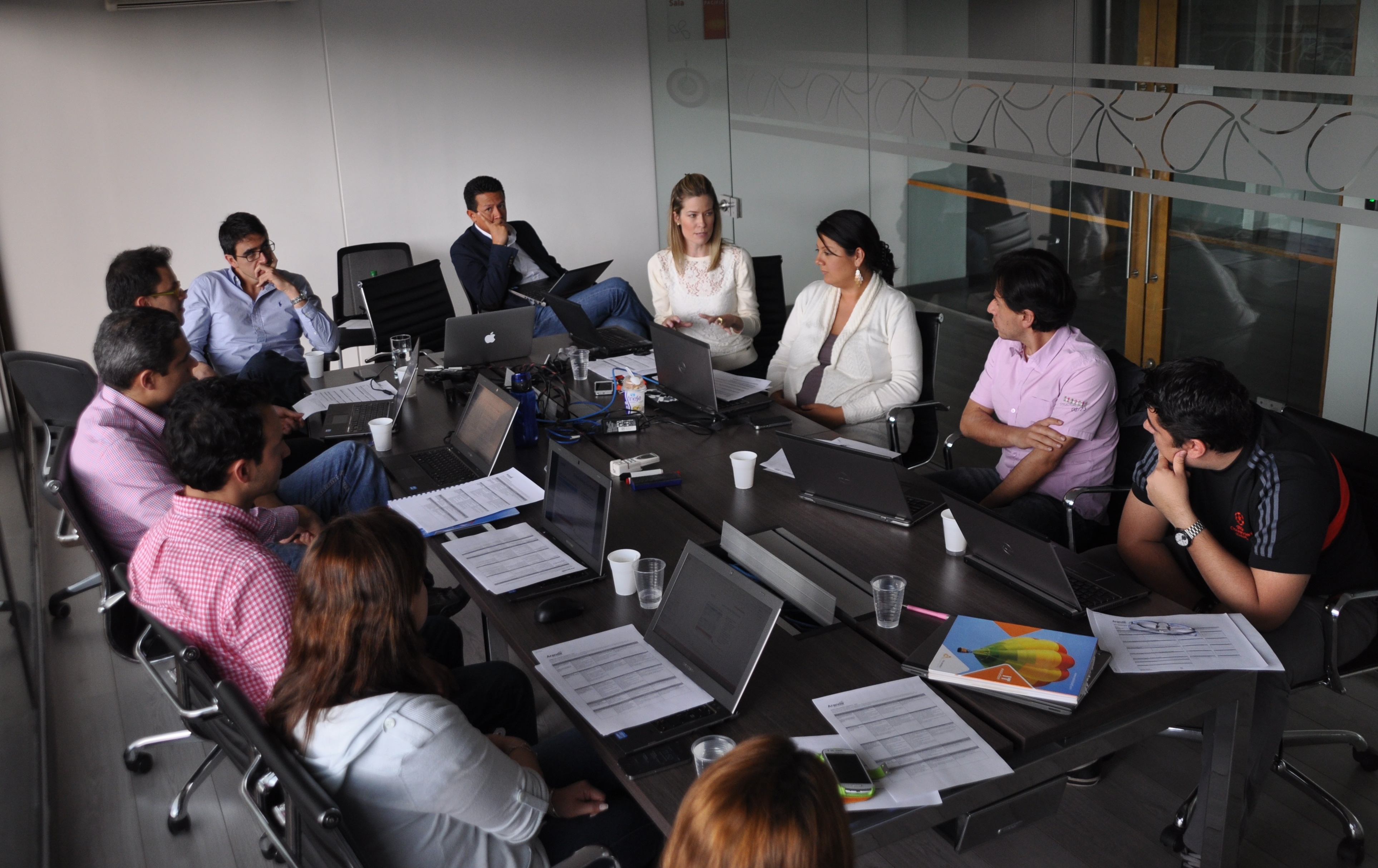 Vantage_Working_Session_with_Aranda_Leaders.jpg